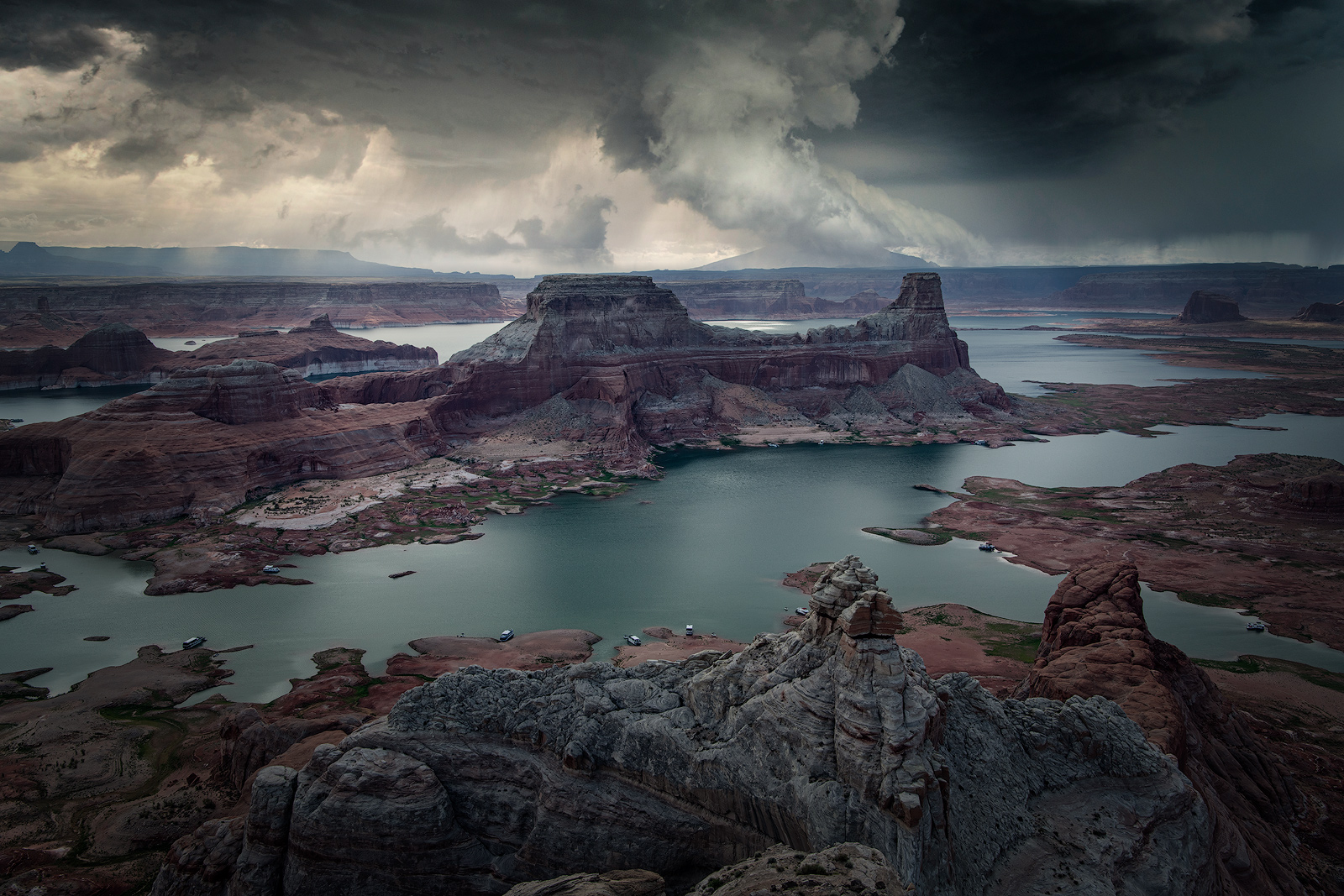 astrom point, utah, desert, lake powell, page, arizona, sunrise, red clouds, bernard chen, landscape photography, storm, thunderstorms...